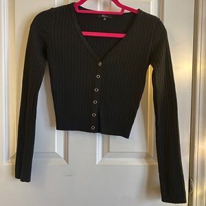 Black cropped button up top womens small
